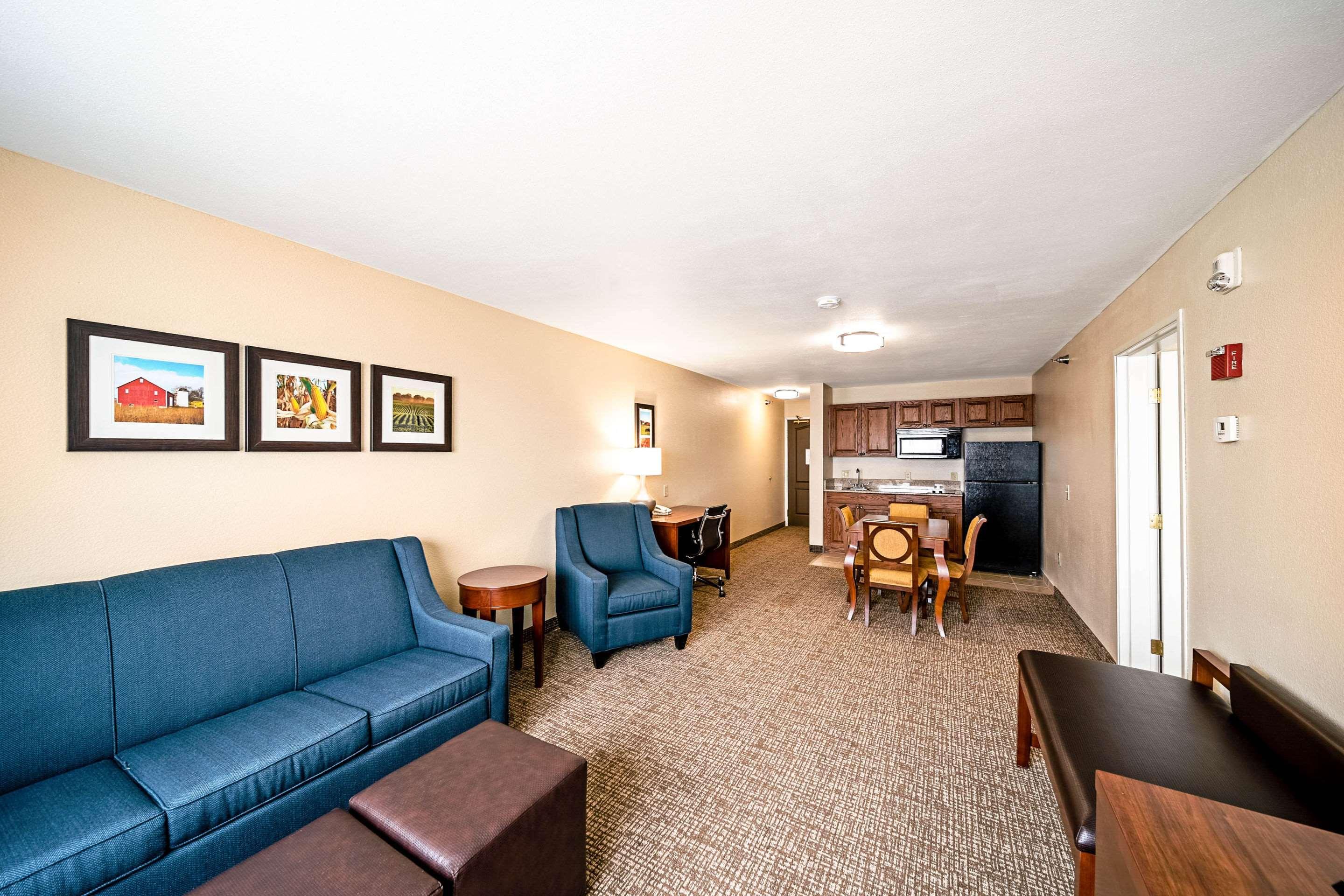 Comfort Inn & Suites Independence Bagian luar foto