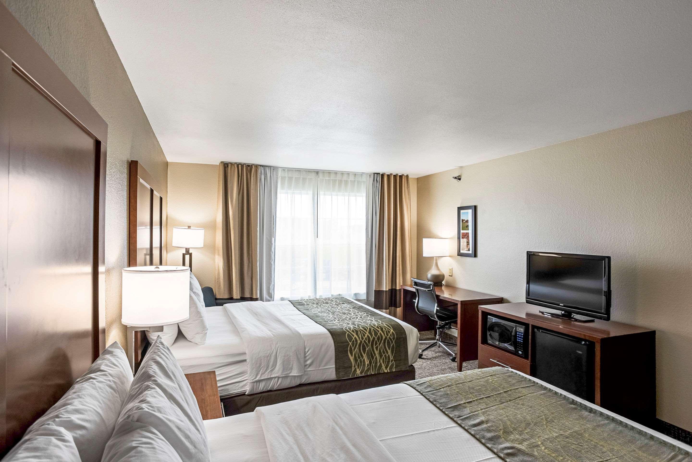 Comfort Inn & Suites Independence Bagian luar foto
