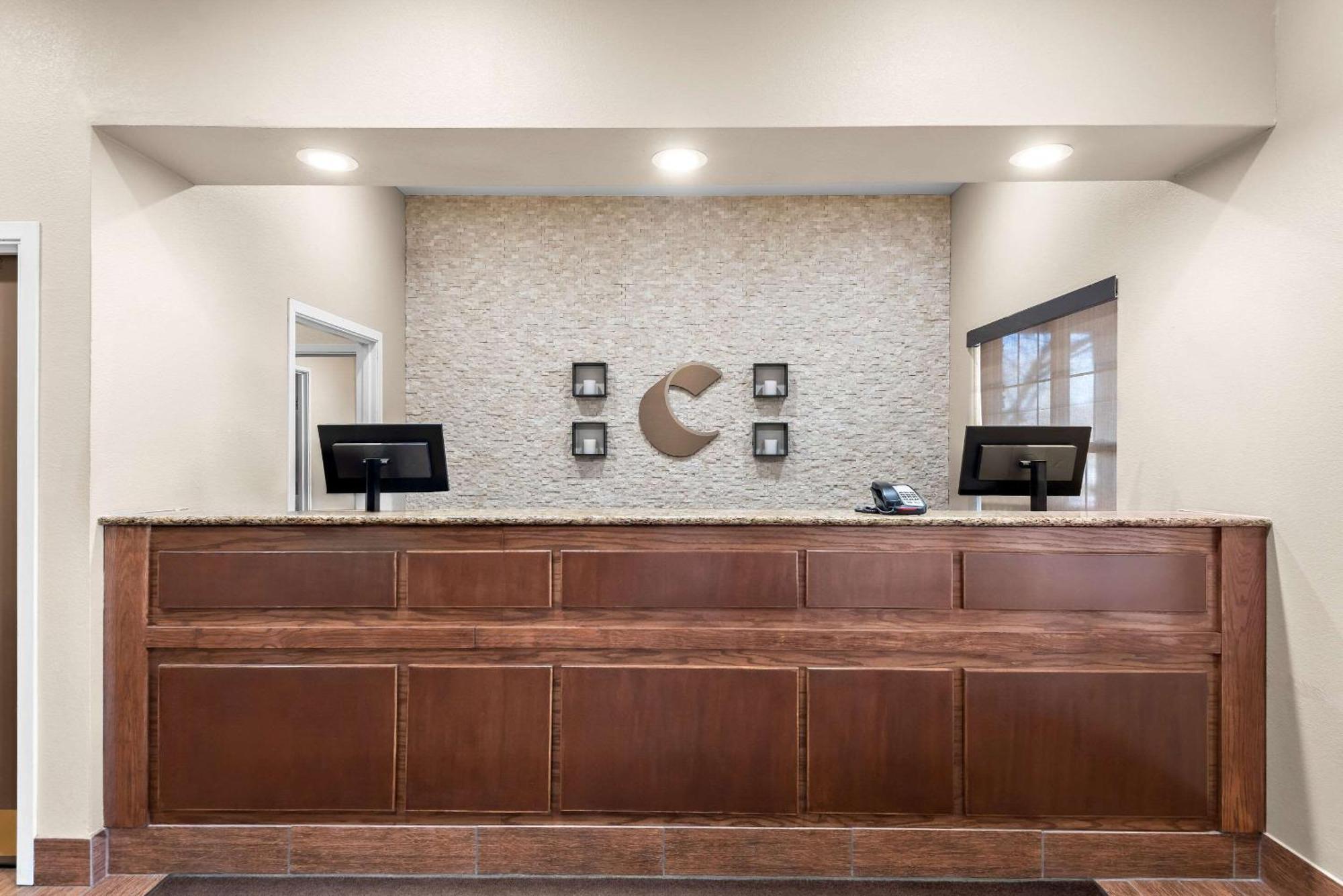 Comfort Inn & Suites Independence Bagian luar foto