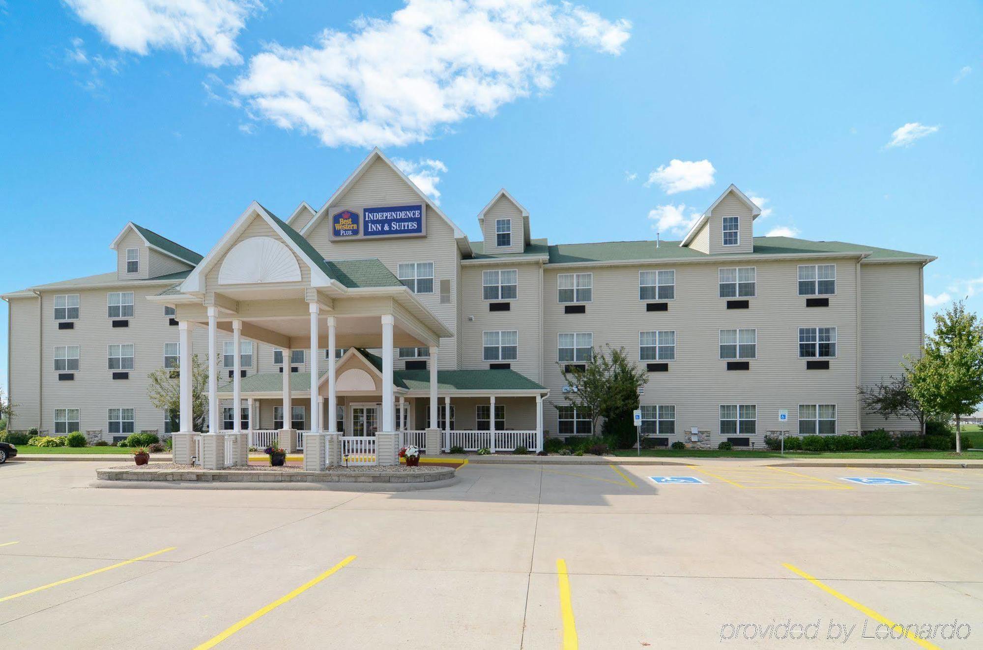 Comfort Inn & Suites Independence Bagian luar foto