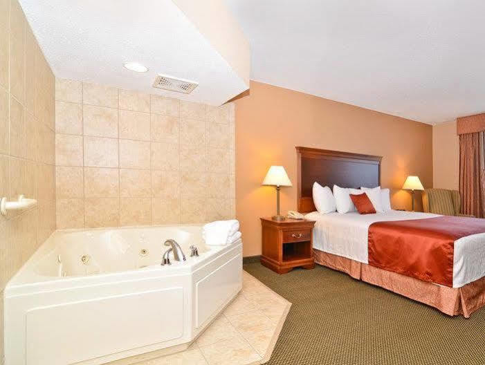 Comfort Inn & Suites Independence Bagian luar foto