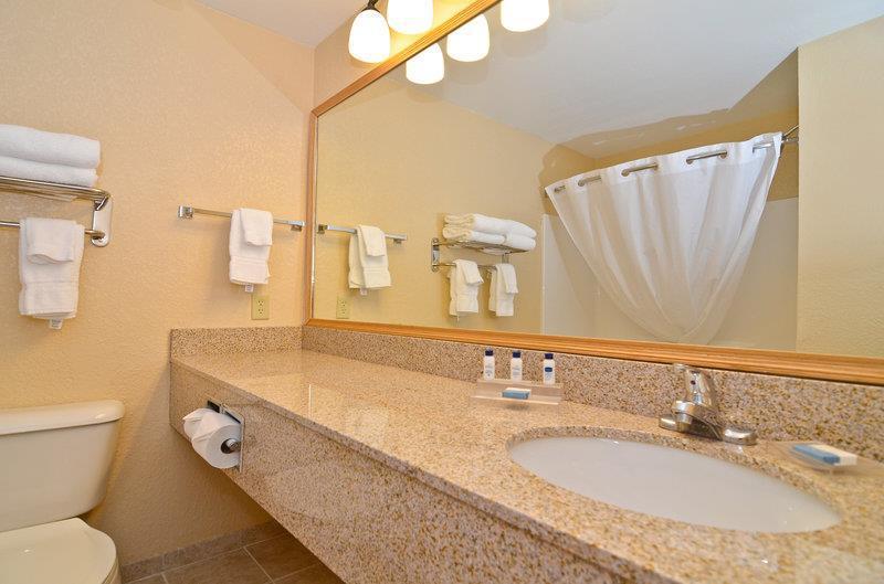 Comfort Inn & Suites Independence Ruang foto
