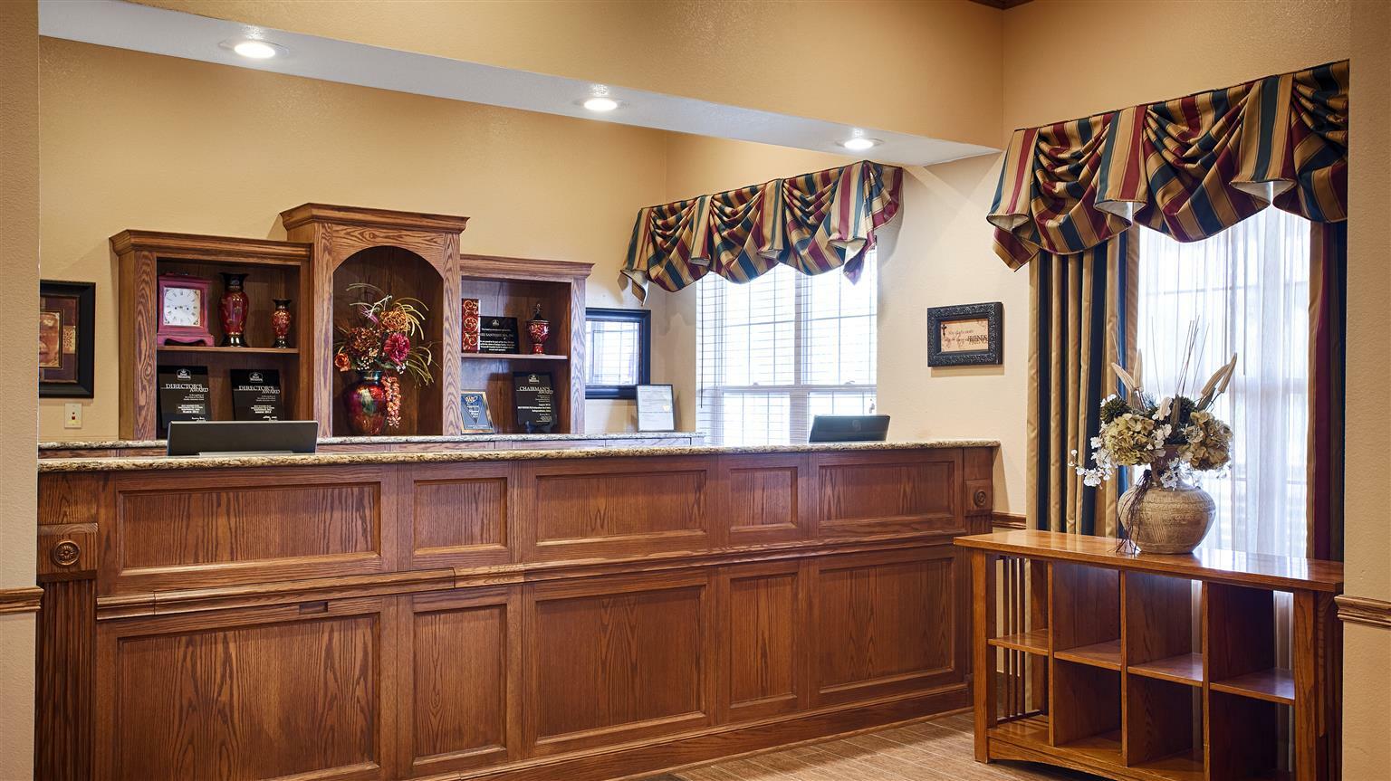 Comfort Inn & Suites Independence Bagian luar foto